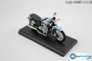 Mô hình xe Triumph Bonneville Bobber 1:18 Bburago