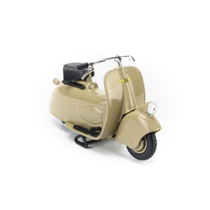 Mô hình xe Vespa MP5 Paperino 1945 1:18 Maisto