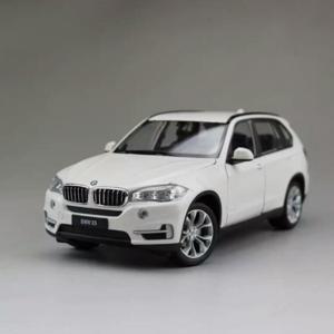 Mô hình xe Welly BMW X5 1:24