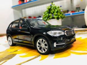 Mô hình xe Welly BMW X5 1:24