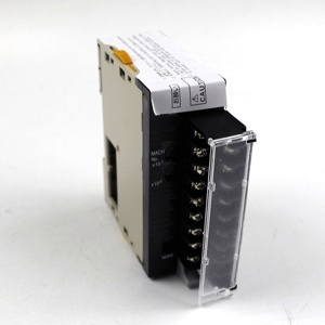 Module Omron CJ1W-AD081-V1