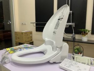 Nắp bồn cầu Toto TCF8CS67