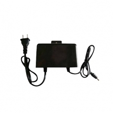 Nguồn camera Questek PA-003A