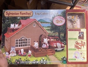 Nhà chòi cho búp bê Sylvanian Log Cabin