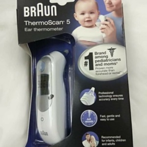 Nhiệt kế đo tai Braun IRT-6020