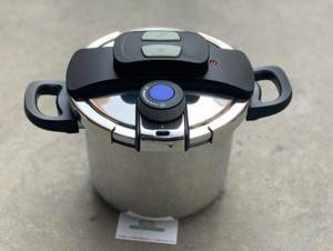 Nồi áp suất Lock&Lock One touch CCP227 - 7L