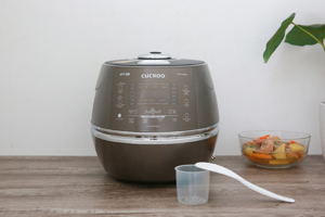 Nồi cơm điện Cuckoo CRP- CHSS1009FN - 1.8L