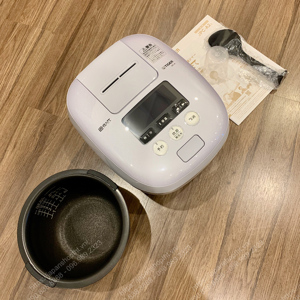 Nồi cơm điện cao tần Tiger JPC-A102 - 1L