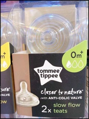 Núm ty Tommee Tippee Slow Flow 0-3 tháng