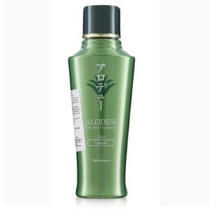Nước dưỡng da cung cấp độ ẩm Naris Alodew Mild Lotion 135ml