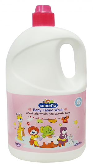 Nước giặt tẩy KoDoMo 2000ml