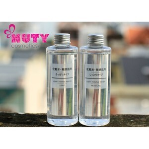 Nước hoa hồng Muji Light Toning Water Light 200ml