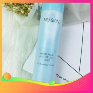 Nước hoa hồng Nuskin PH Balance Mattefying Toner