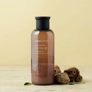 Nước hoa hồng trị mụn đầu đen Jeju Volcanic Pore Toner Innisfree