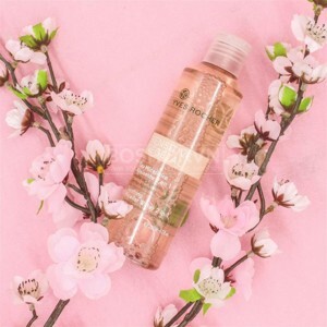 Nước hoa hồng Yves Rocher Sensitive Vegetal 200ml