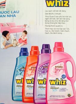 Nước lau sàn nhà Whiz - 900ml