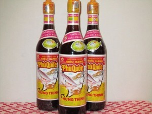 Nước mắm cá cơm siêu hạng Hưng Thịnh 35 độ đạm chai 620ml