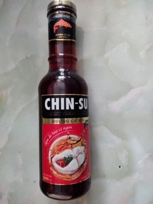 Nước mắm hương cá hồi hảo hạng Chinsu chai 500ml