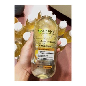 Nước tẩy trang Garnier Skin Naturals 400ml