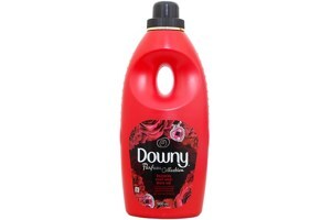 Nước xả vải Downy Đam mê 900ml