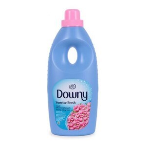 Nước xả vải Downy hương nắng mai chai 900ml