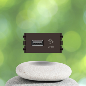 Ổ sạc USB 2.1A đơn Zencelo 8431USB - Size S