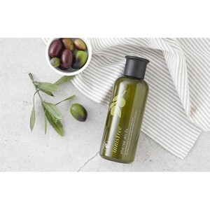 Nước hoa hồng Olive Real Skin Toner