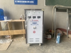Ổn áp 3 pha khô SH3-10KII