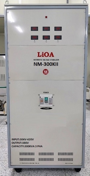Ổn áp Lioa 3 pha khô điều chỉnh 3 pha độc lập NM-300KII