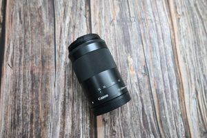 Ống kính Canon EF-M 55-200mm f4.5-6.3 IS STM