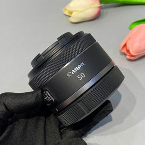 Ống kính Canon RF 50mm f/1.8 STM