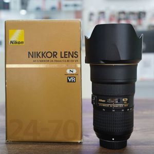 Ống kính Nikon AF-S Nikkor 24-70mm F/2.8E ED VR