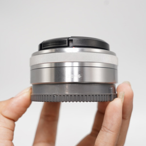 Ống kính Sony 16mm SEL16F28