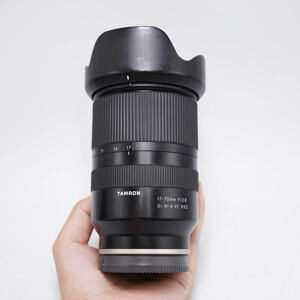 Ống kính Tamron 17-70mm f/2.8 Di III-A VC RXD for Sony
