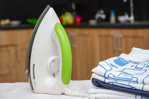 Bàn là khô Panasonic NI317TXRA (NI-317TVRA) - 1000W