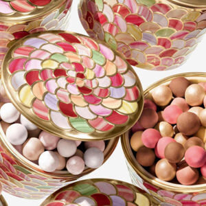 Phấn viên ngọc trai Guerlain Meteorites Pearls Of Powder