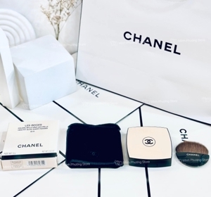 Phấn phủ Chanel Les Beiges Poudre Belle Mine Naturelle Healthy Glow Sheer Powder SPF 15/ PA ++