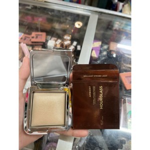 Phấn phủ có nhũ Brilliant Powder 40g-640