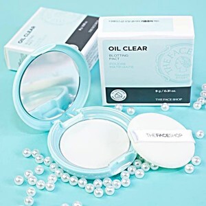 Phấn phủ mịn kiềm dầu Oil Clear Smooth & Bright Pact