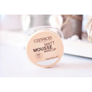 Phấn Tươi Catrice 12h Matt Mousse Make Up