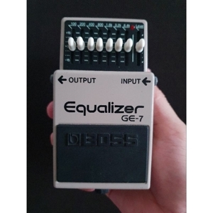 Phơ guitar Boss Equalizer GE-7