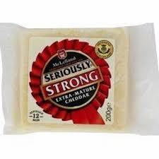 Phô mai Cheddar đỏ hiệu Seriously Strong 200g