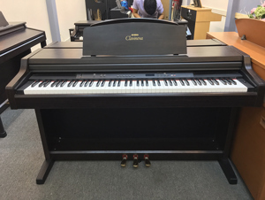 Đàn Piano Điện Yamaha CLP-820