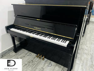 Piano Yamaha U1G