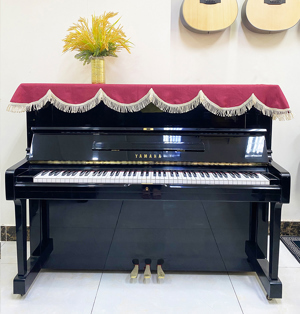 Piano Yamaha YUS