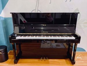 Piano Yamaha YUS