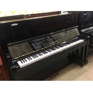 Piano Yamaha YUS