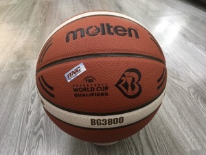 Quả bóng rổ Molten B7G3800