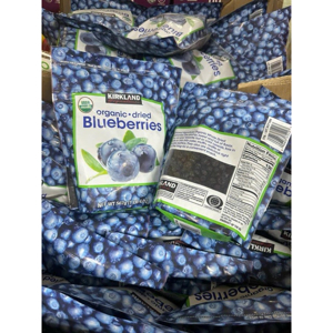 Quả Việt Quất sấy khô Kirkland Signature Blueberries Whole Dried - 567g