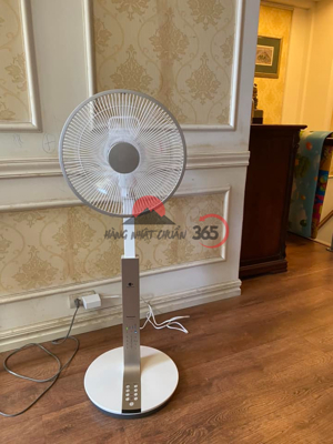 Quạt điện Panasonic F-CW339 có nanoe